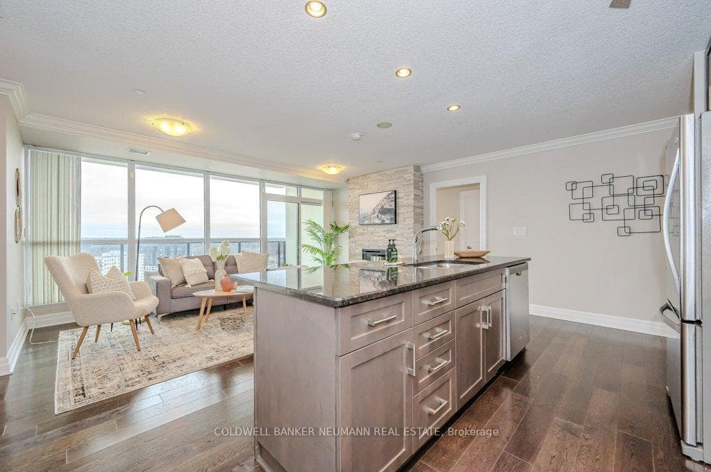 150 Wellington Street Unit 1507 photo 10