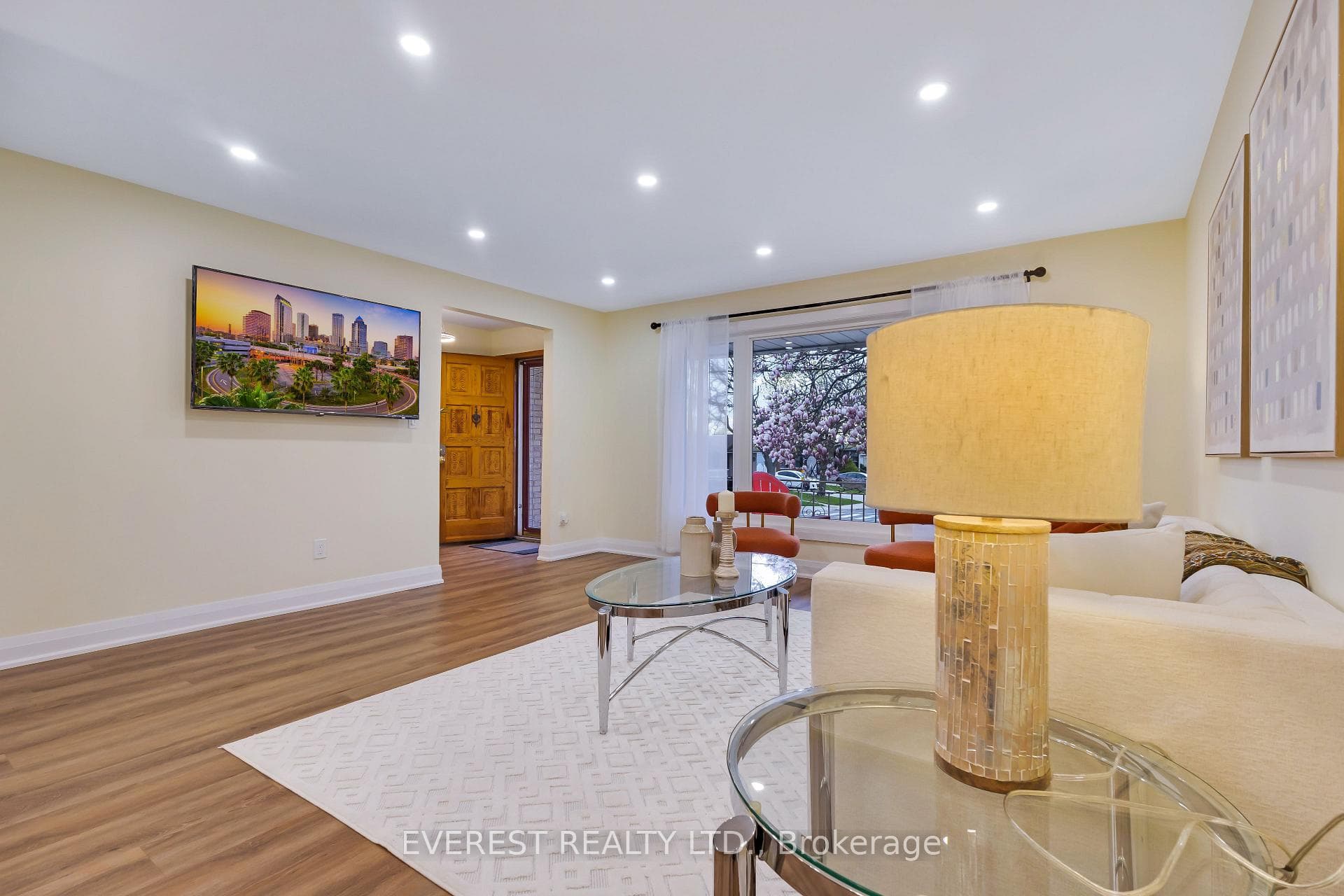27 Lavina Crescent photo 13