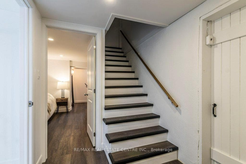 12 Mckenzie Avenue photo 23