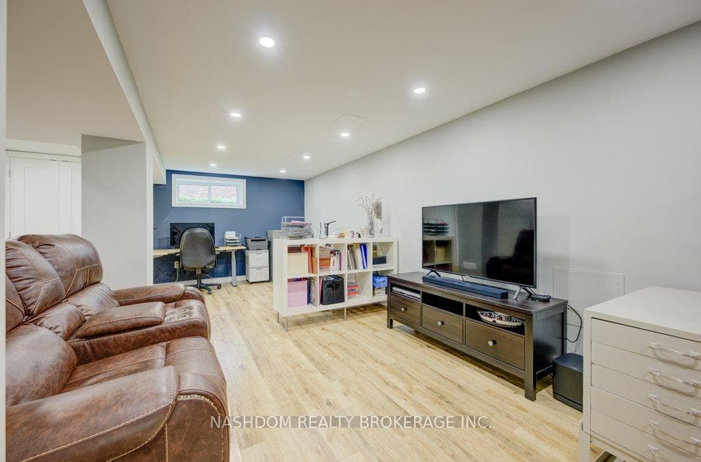 1 Bryant Court photo 22