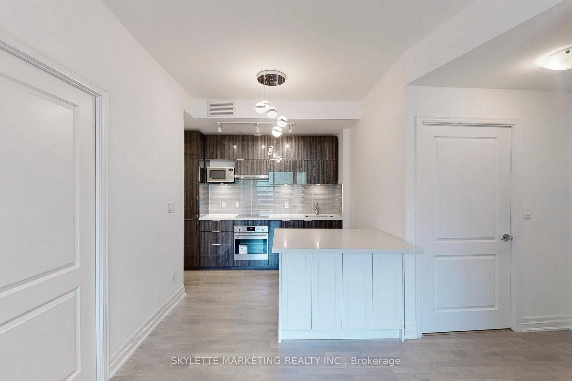 10 Rouge Valley Drive Unit 529A photo 6
