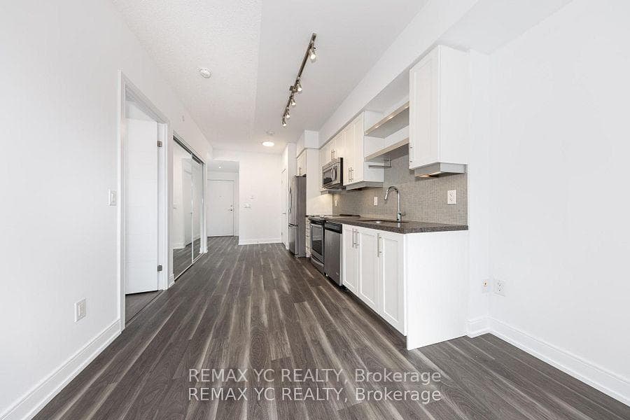 525 Adelaide Street Unit 217 photo 9