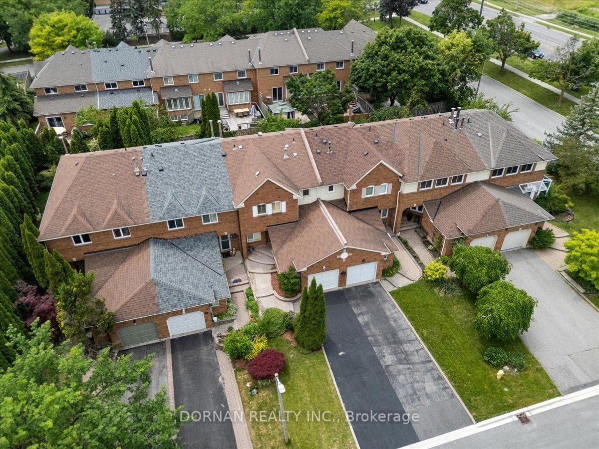 41 Davies Crescent photo 1