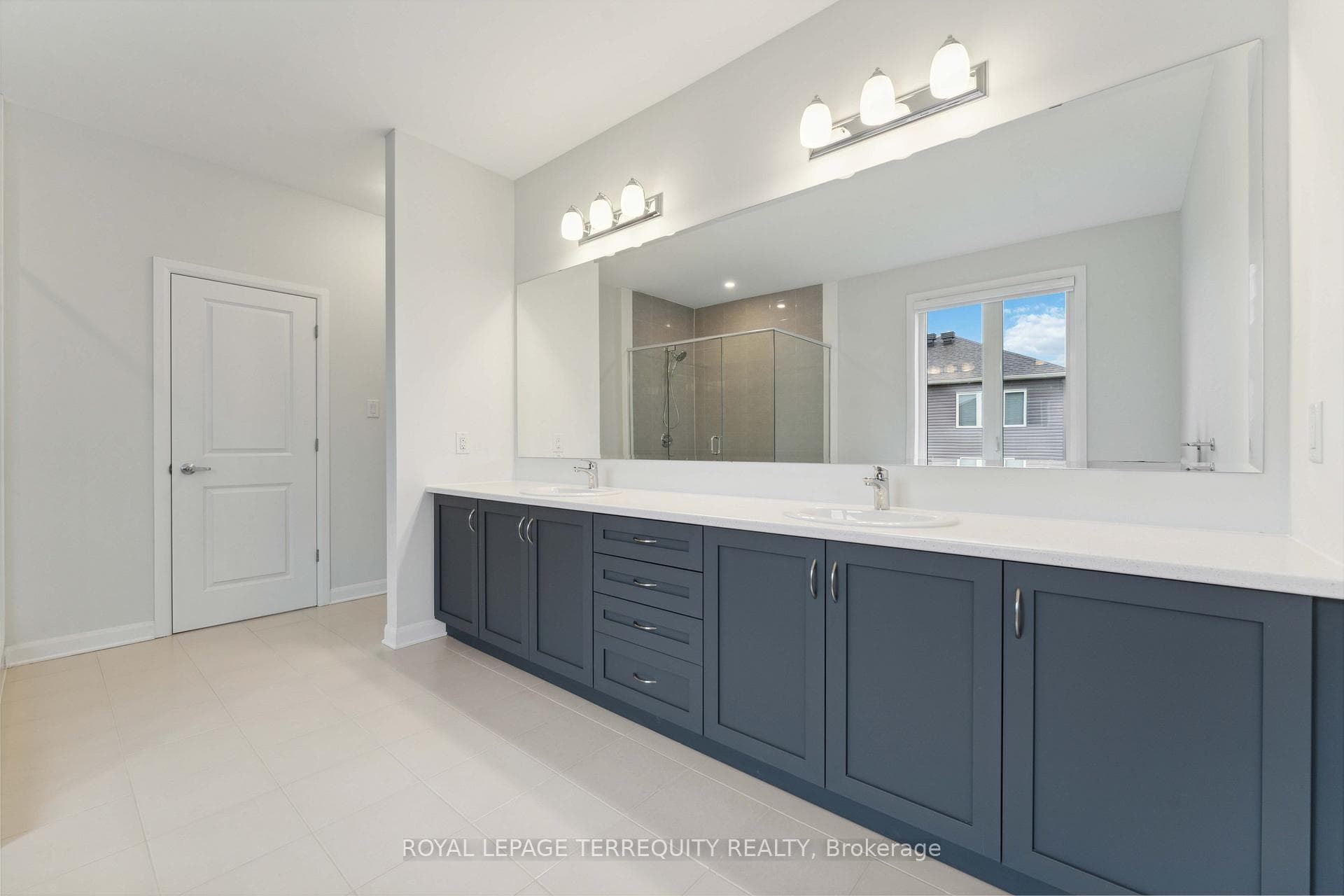 765 Shoal Street photo 12