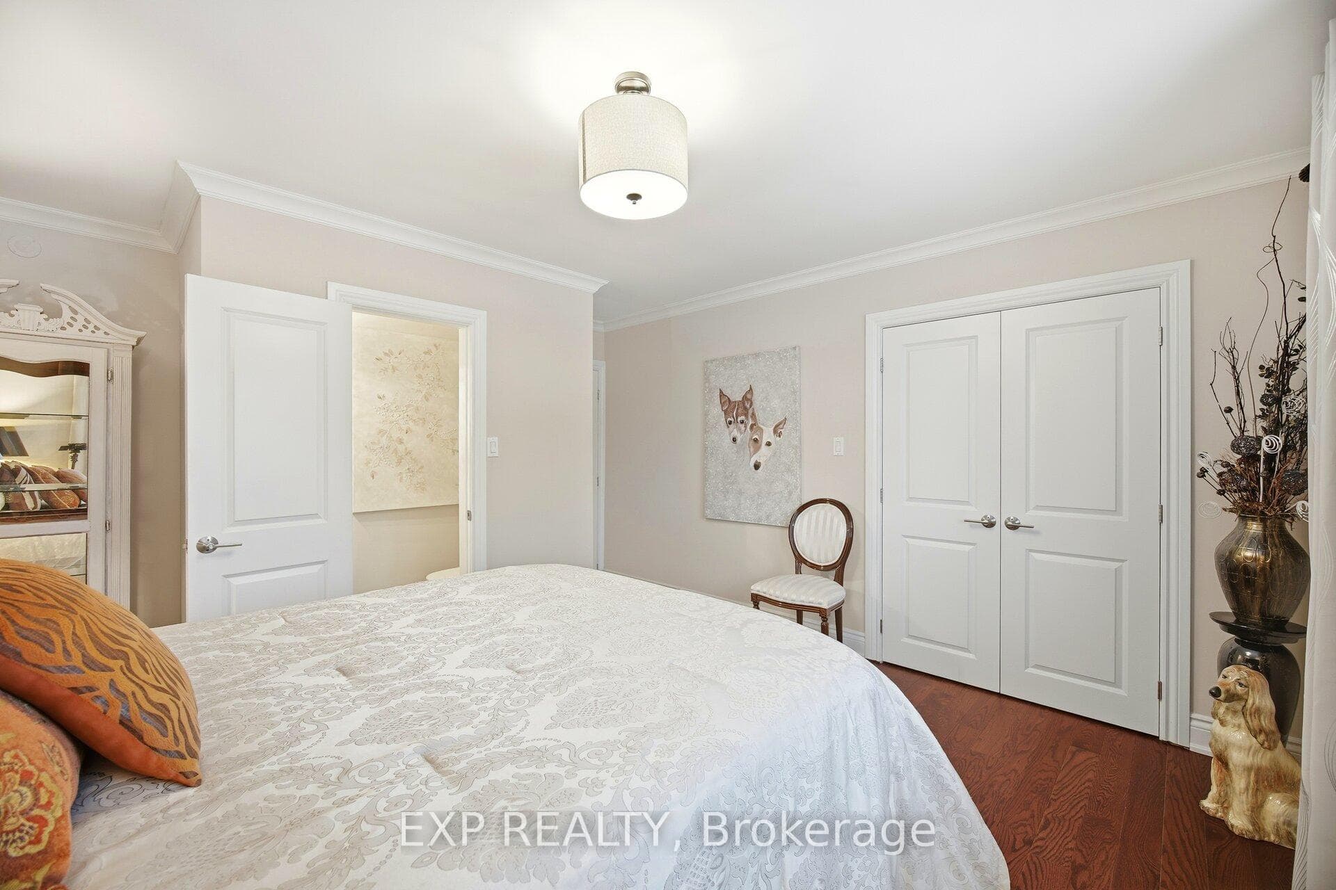 298 Edrich Court photo 19