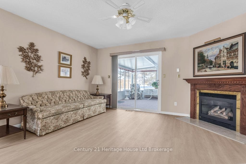 14 McDonald Court photo 4
