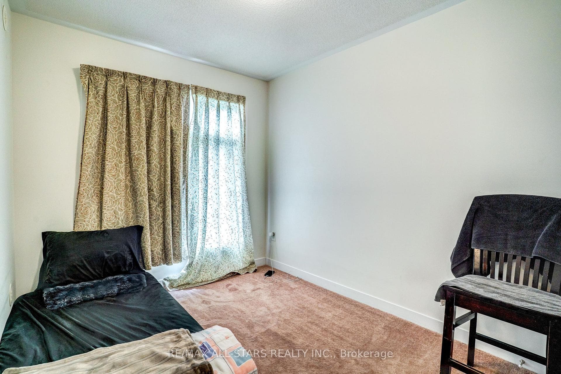 1865 Pickering Parkway Unit #904 photo 24