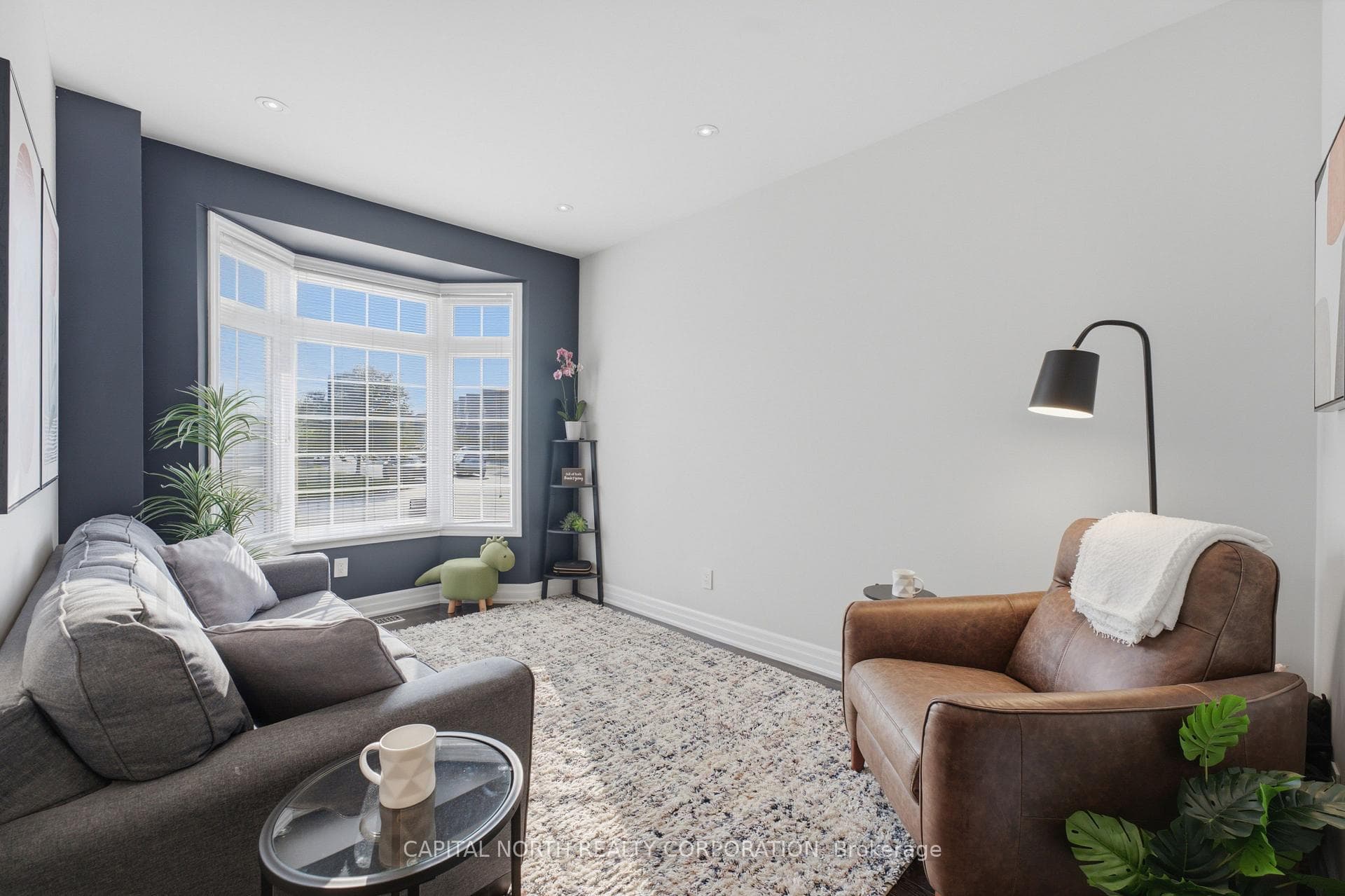 18 Alex Campbell Crescent photo 5