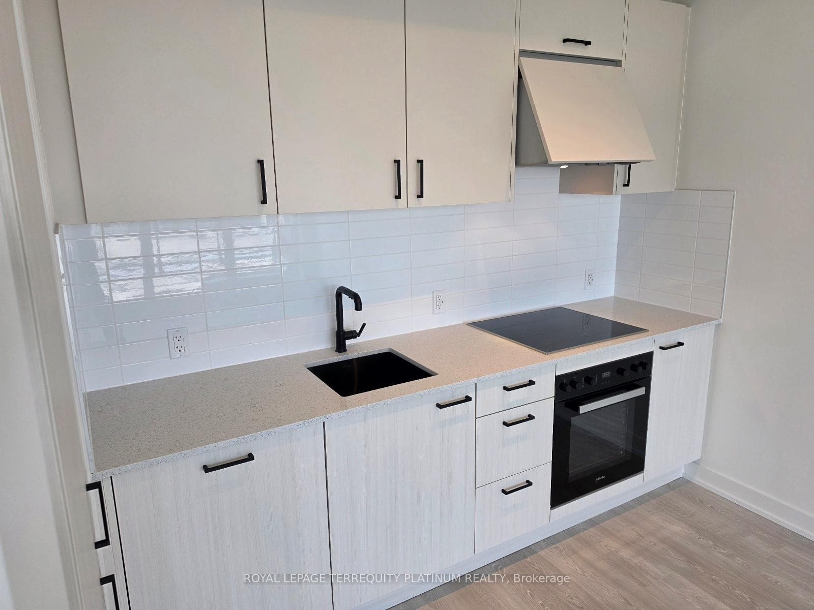 5 Quarrington Lane Unit 1107 photo 5