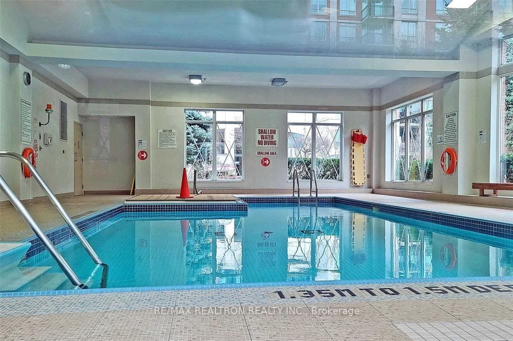 18 William Carson Crescent Unit 211 photo 27