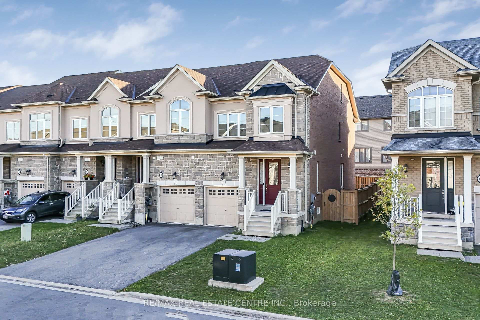 18 Talence Drive photo 2