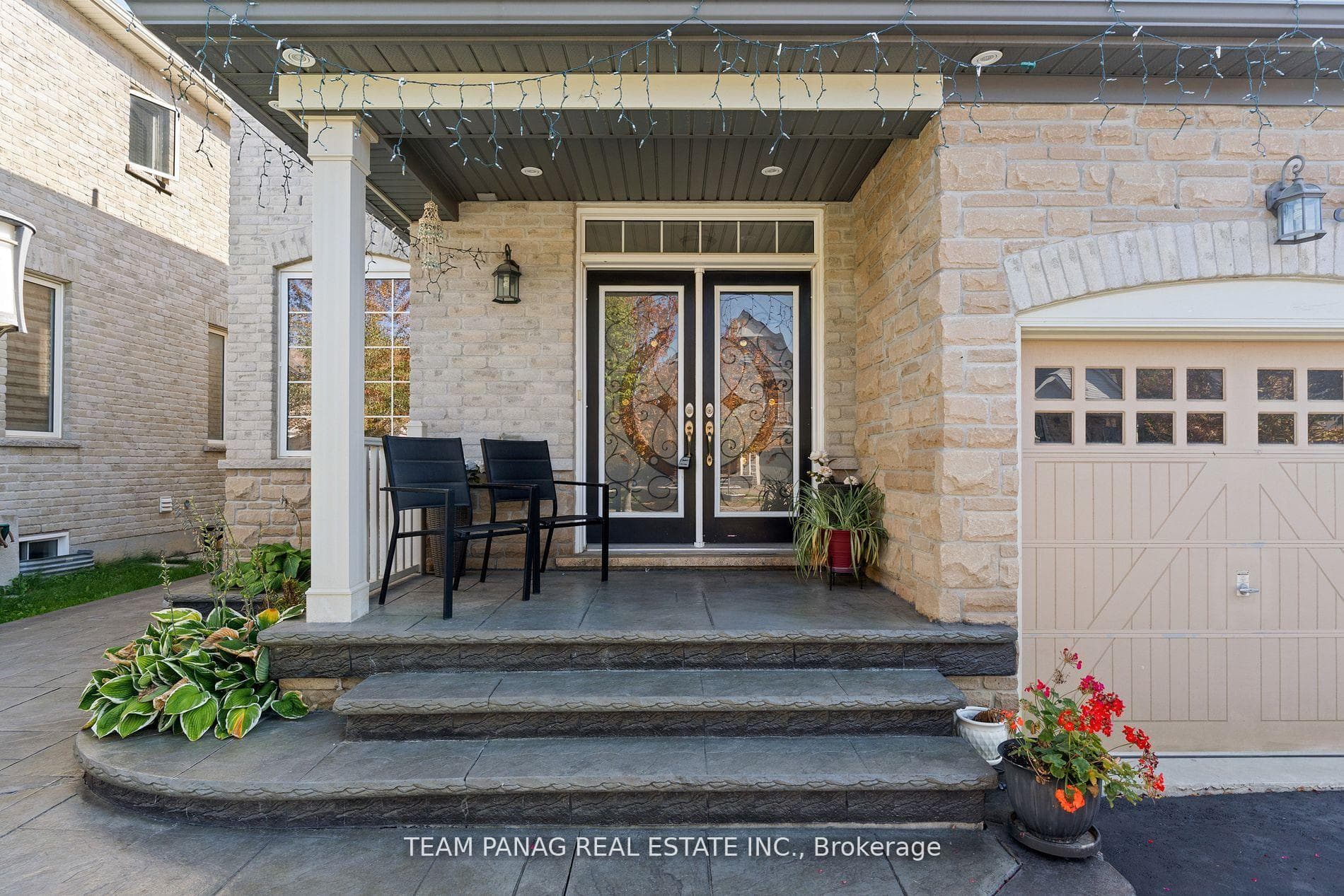 33 Bonnieglen Farm Boulevard photo 3