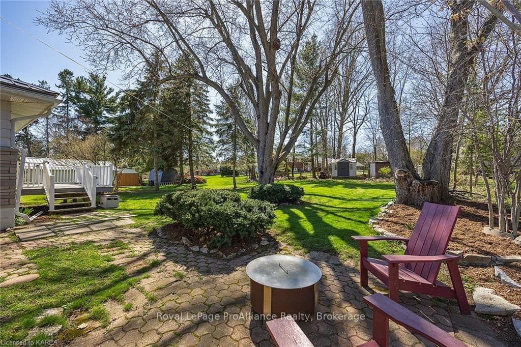 717 CENTRE Street photo 36