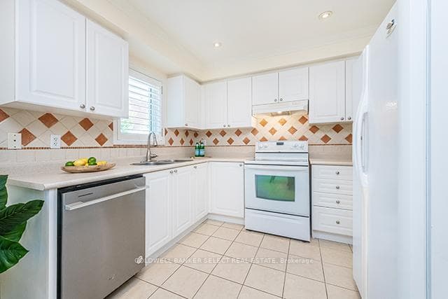 10 Silvervalley Drive photo 9