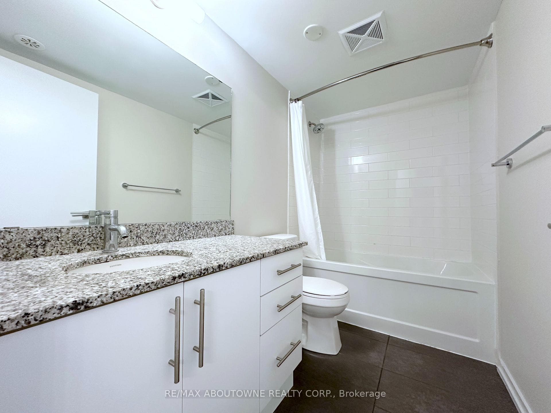 35 Valley Woods Road Unit 513 photo 6
