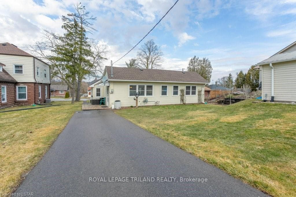 168 CHARLES Street photo 3