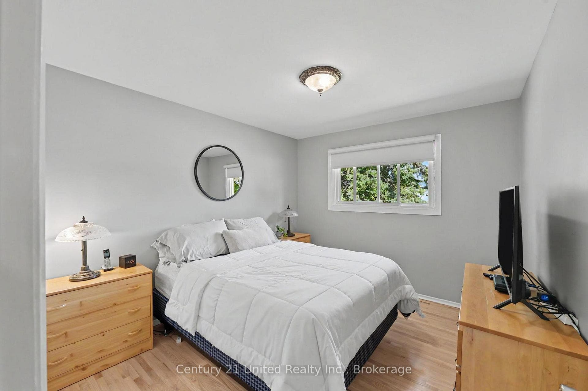 815 Stewart Drive photo 11