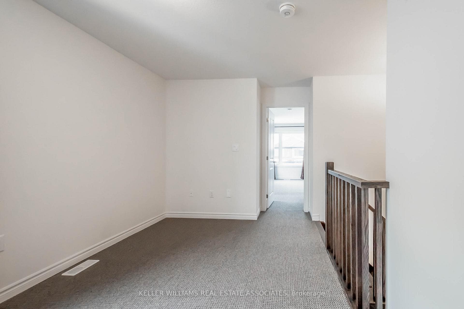 3981 Crown Street photo 13