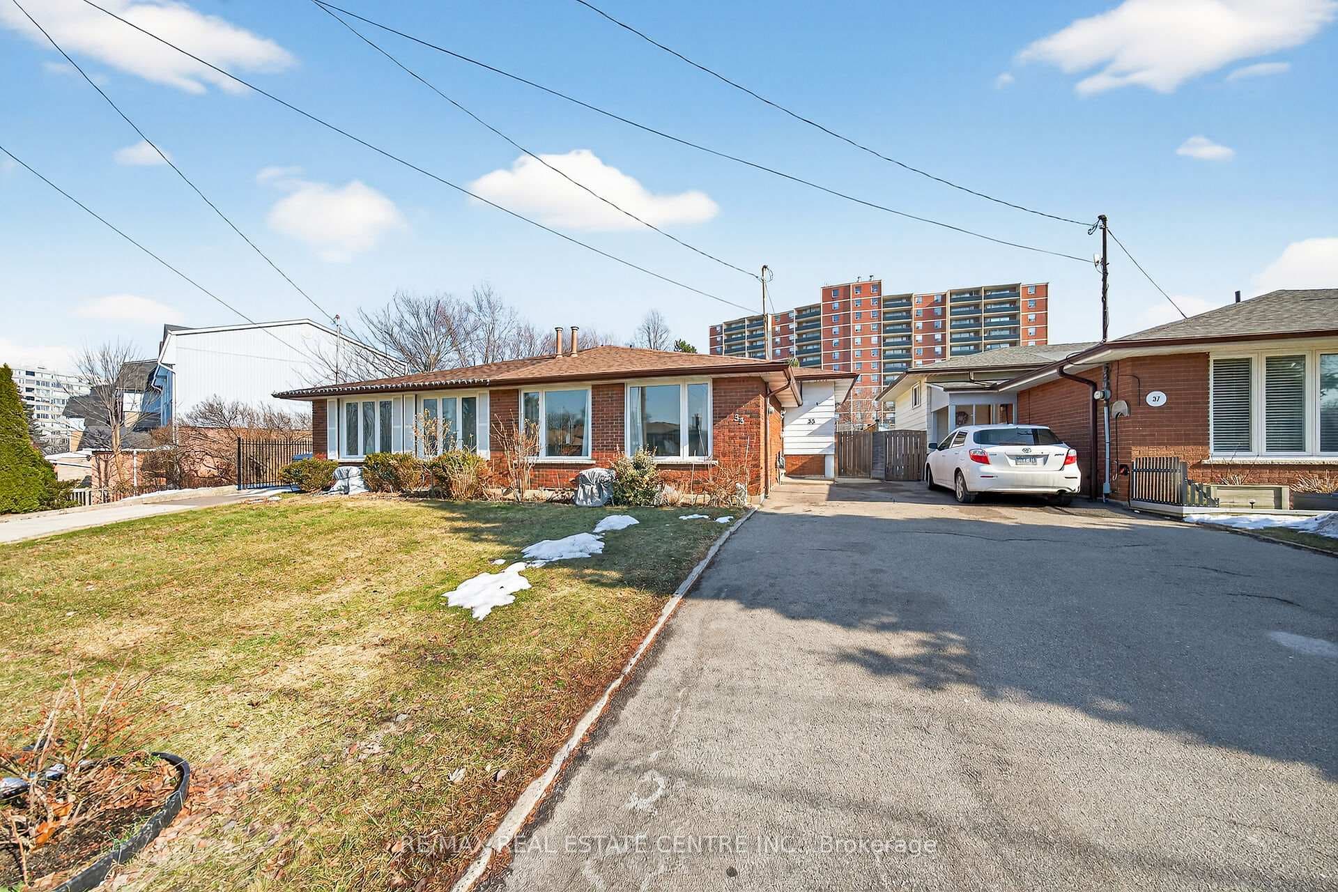33 Glen Vista Drive photo 2