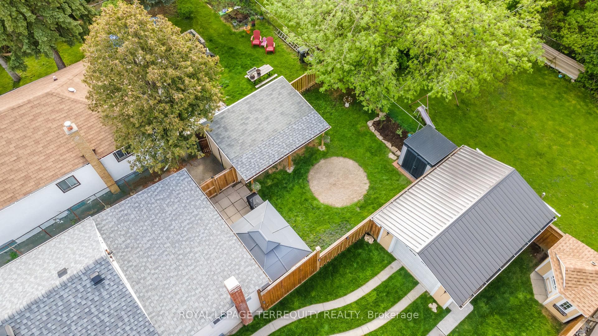 181 College Avenue photo 27
