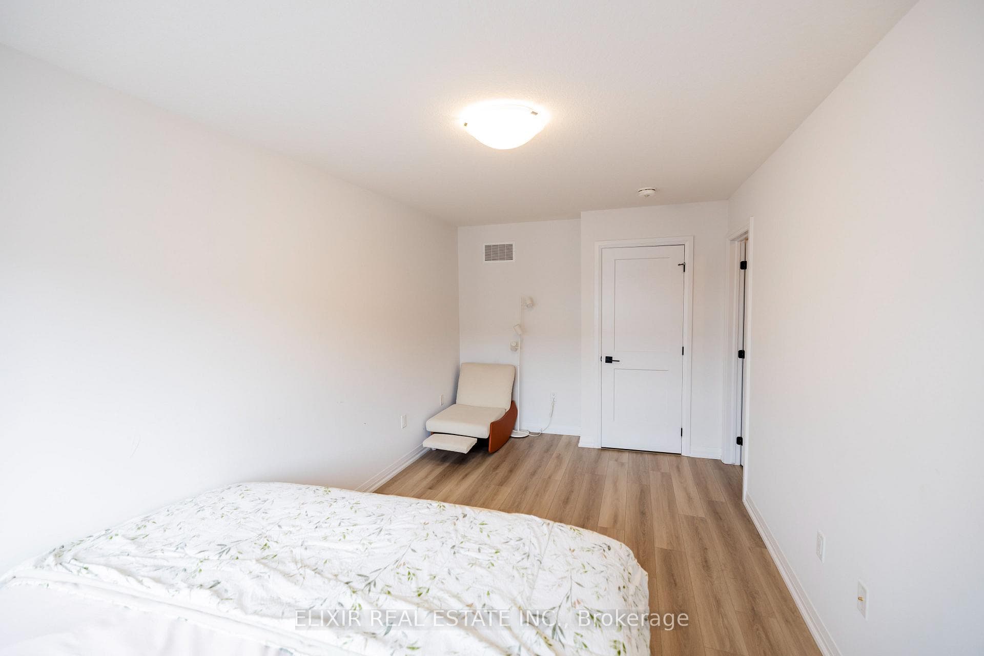 55 Tom Brown Drive Unit 48 photo 31