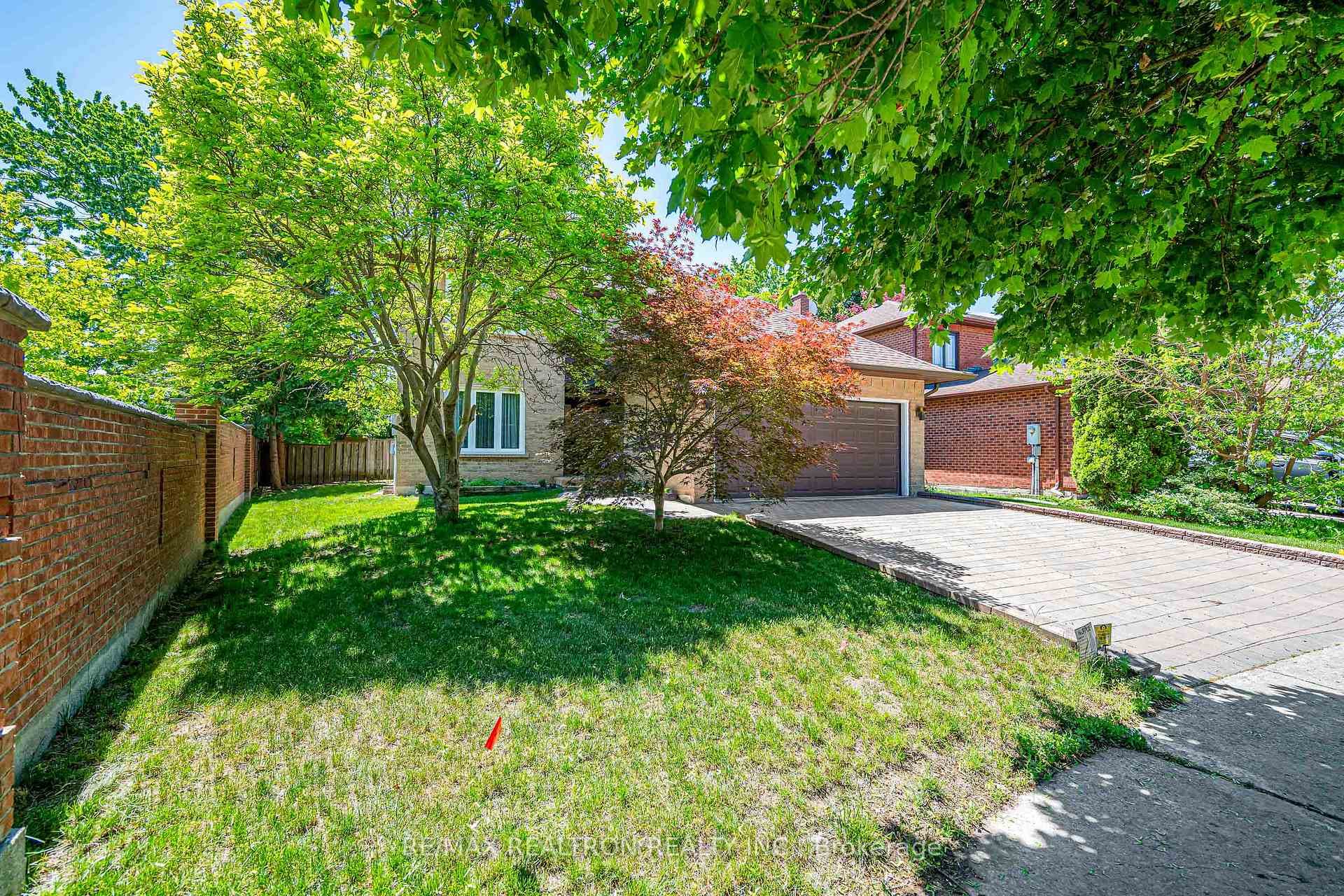 49 Somerset Crescent photo 2