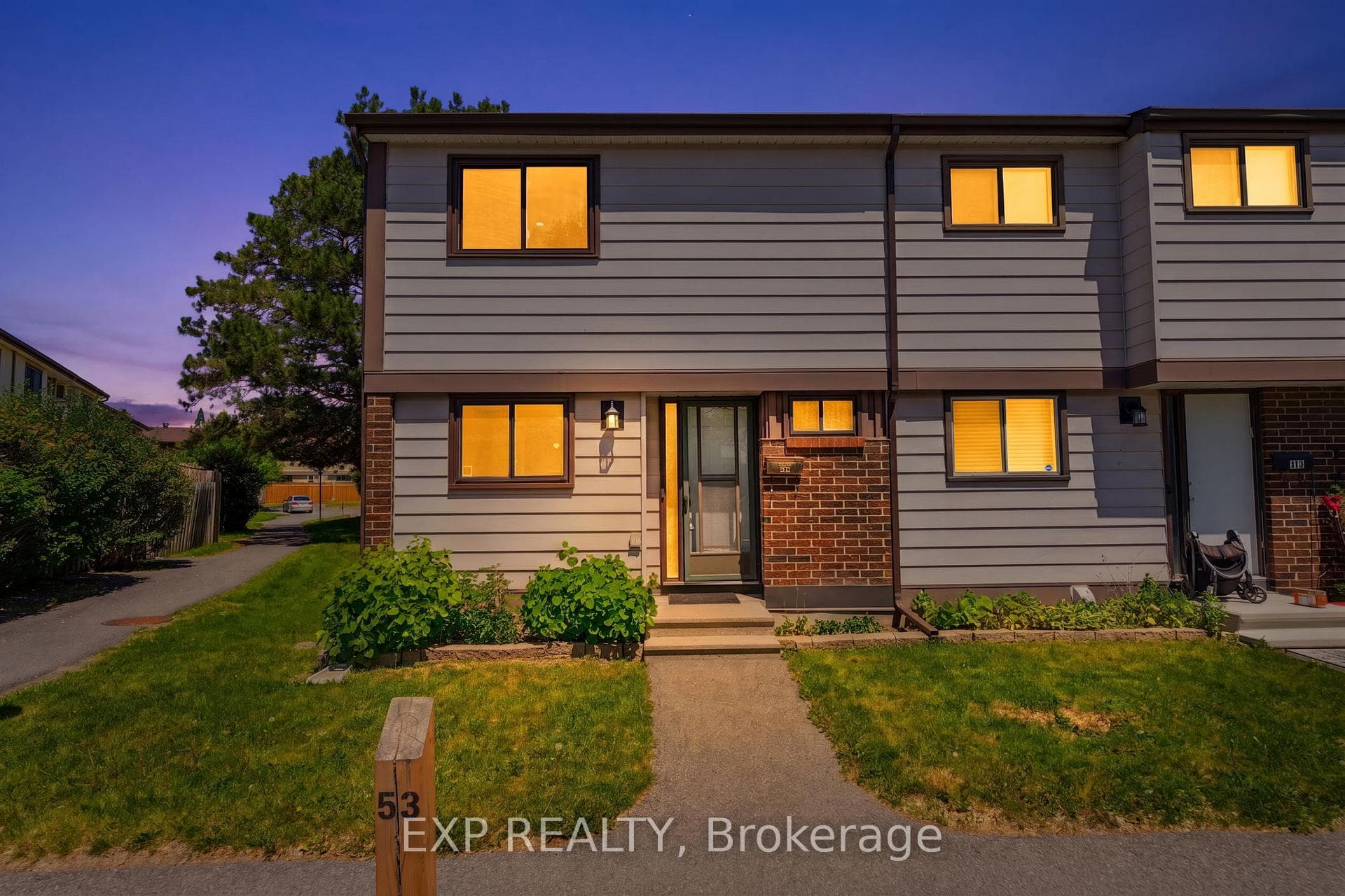 10 Fieldgate Drive Unit A photo 1
