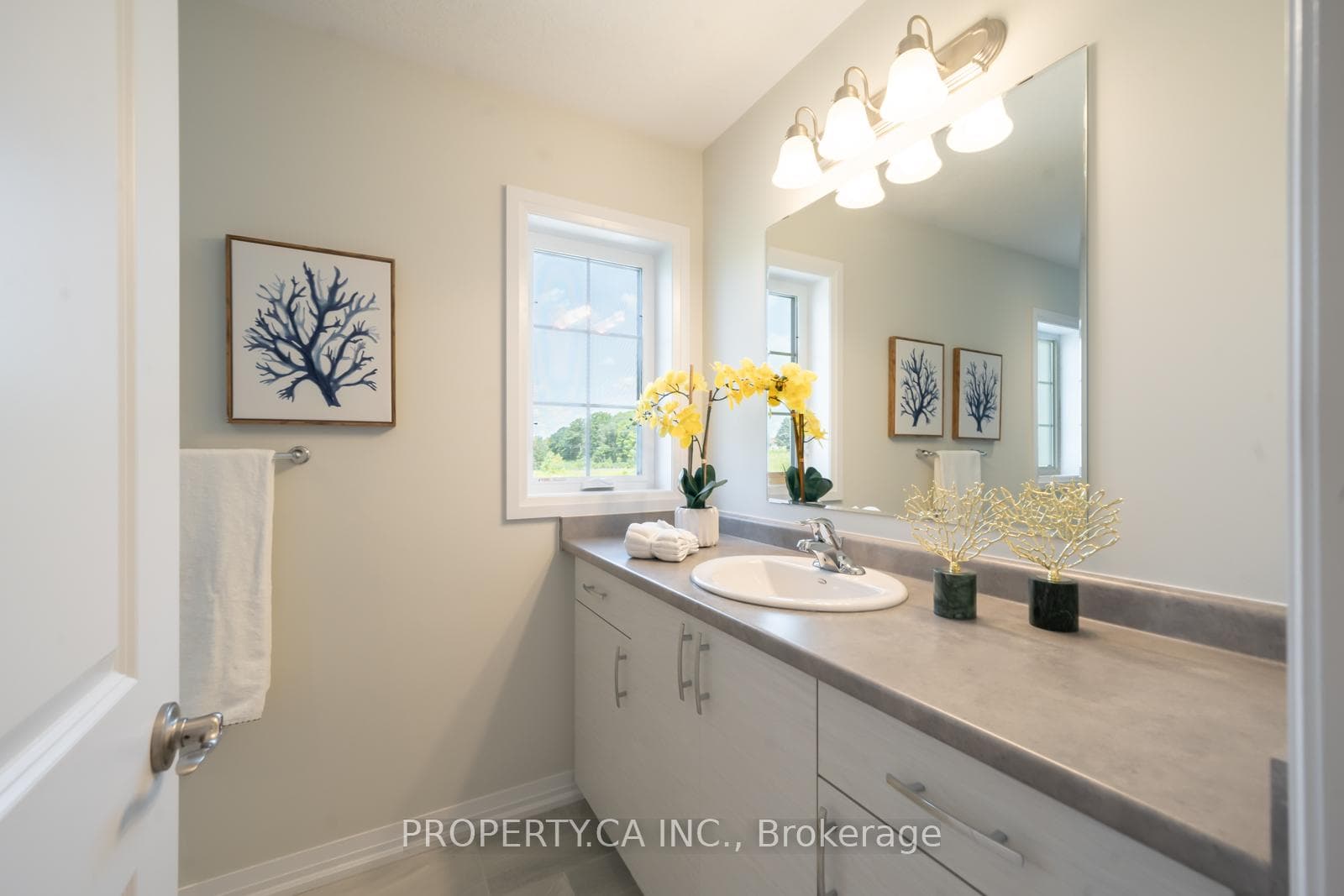 334 Valencia Avenue photo 20