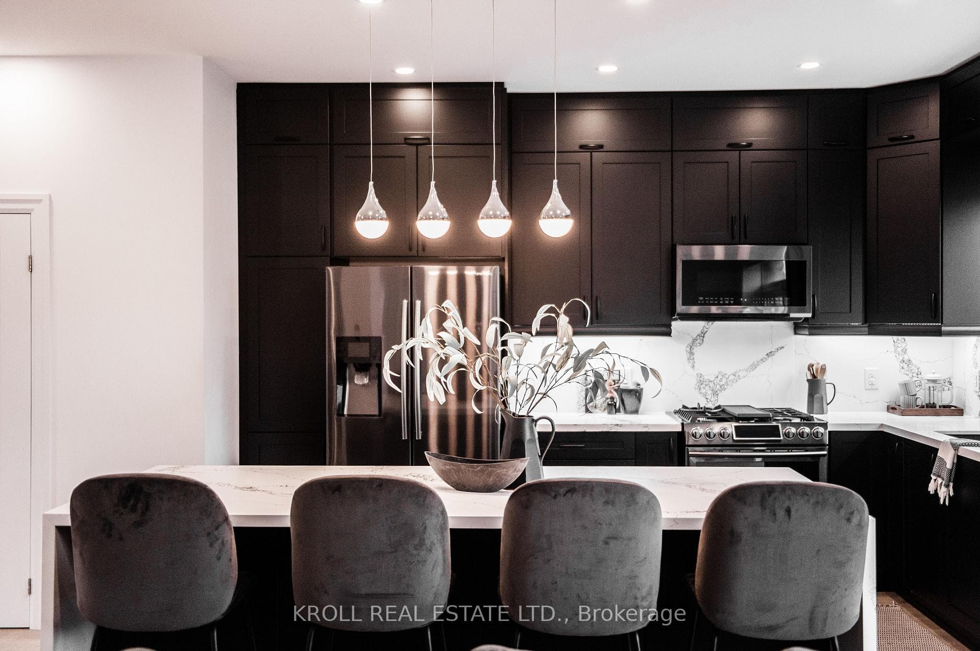 260 Lanor Avenue photo 1