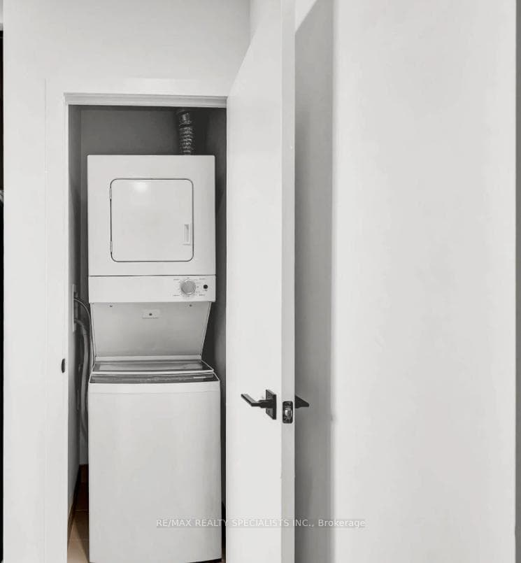 2782 Barton Street Unit 1314 photo 18