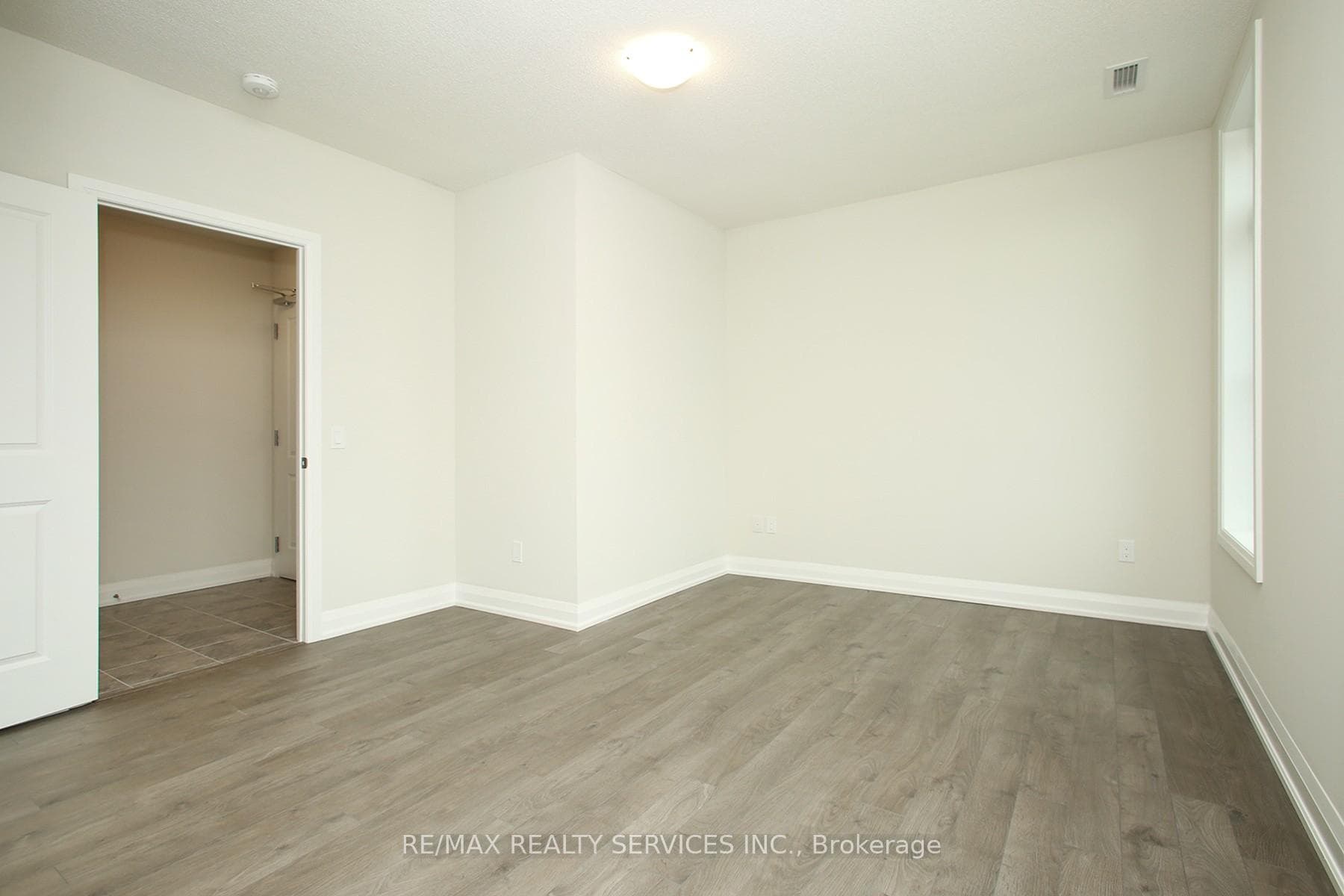 5917 Main Street Unit 510 photo 9