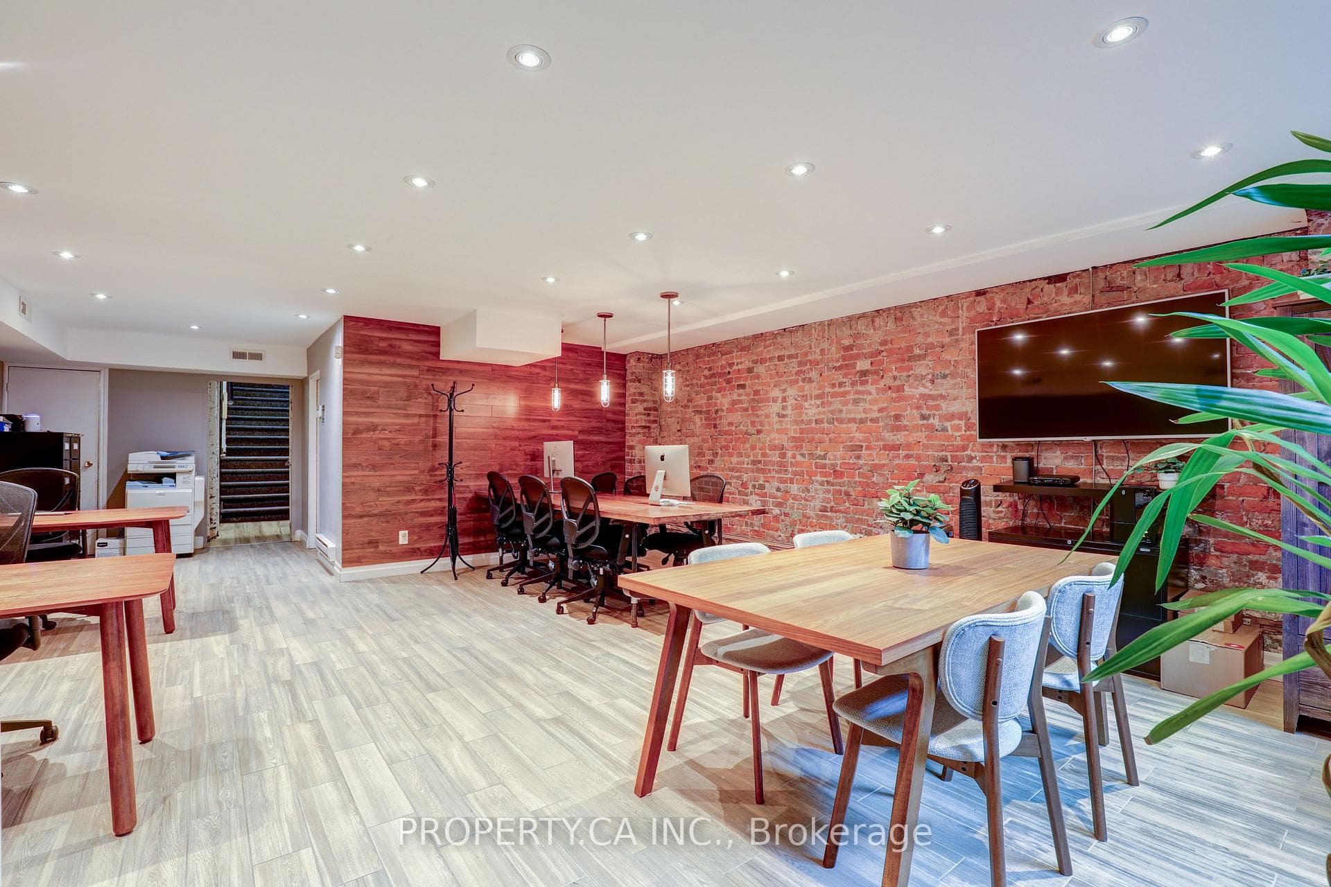 142 King Street photo 8
