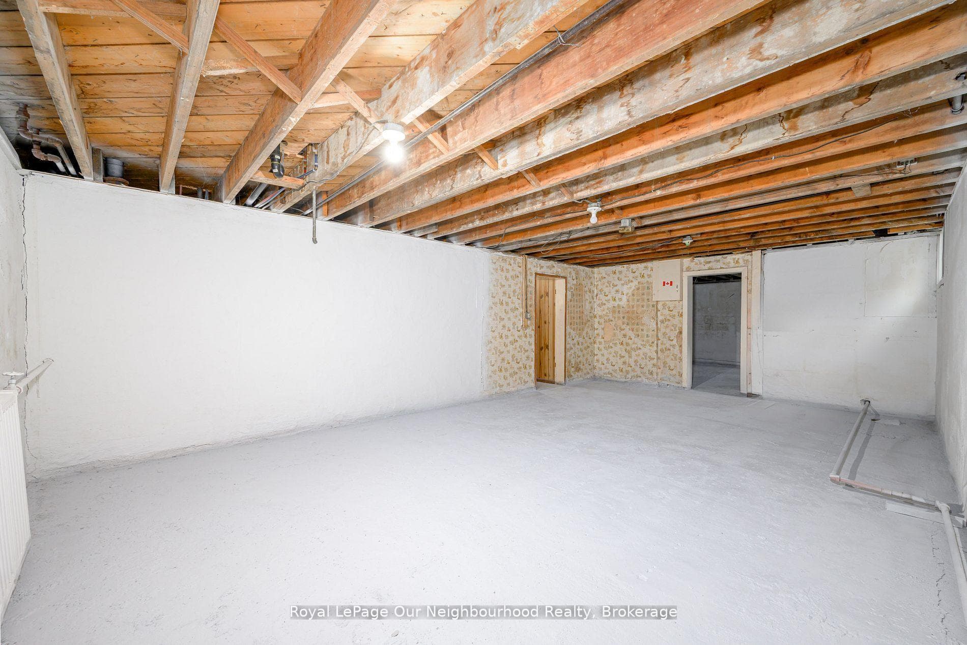 221 Liberty Street photo 35