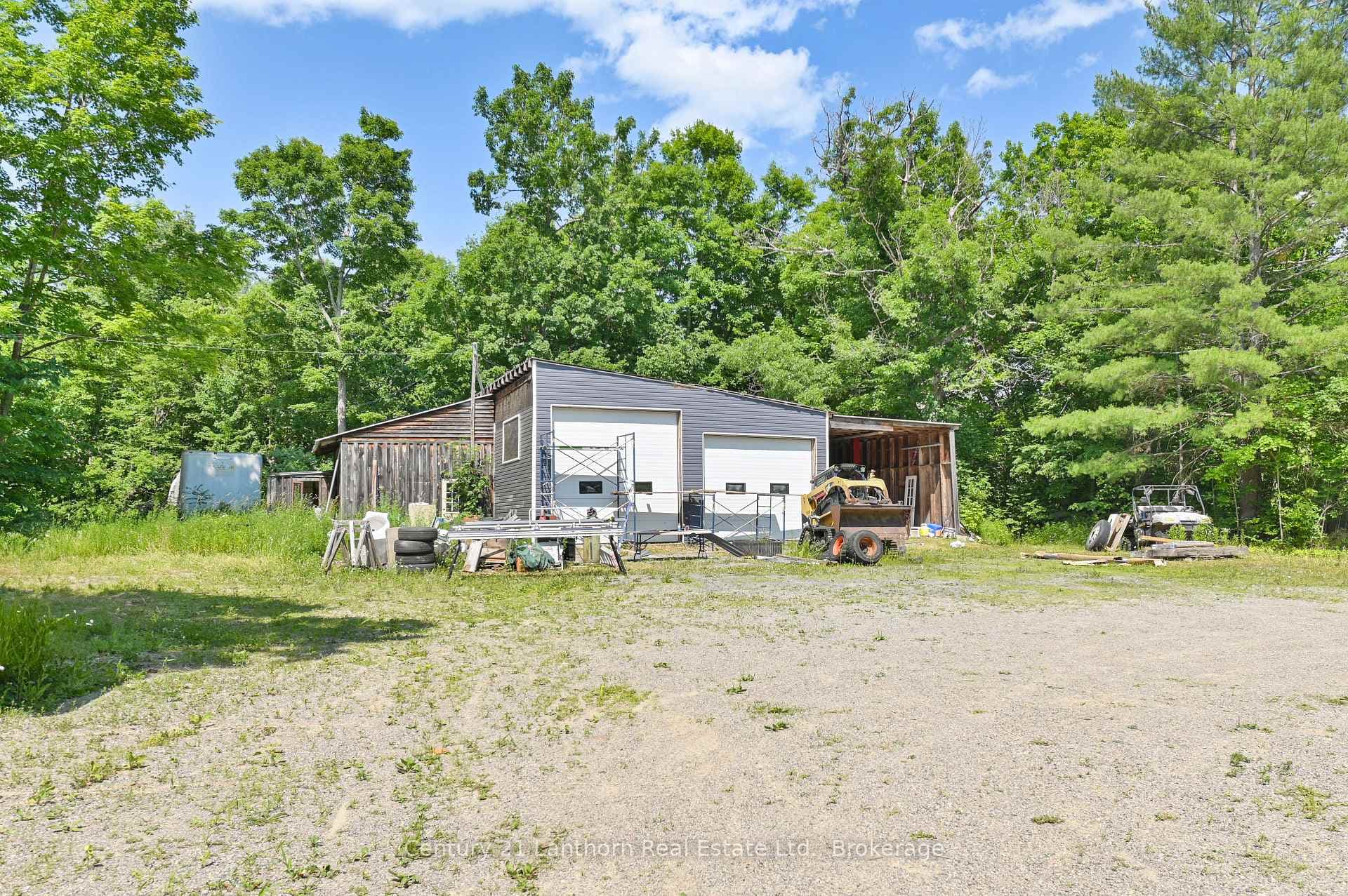 932 Hunt Club Road photo 37