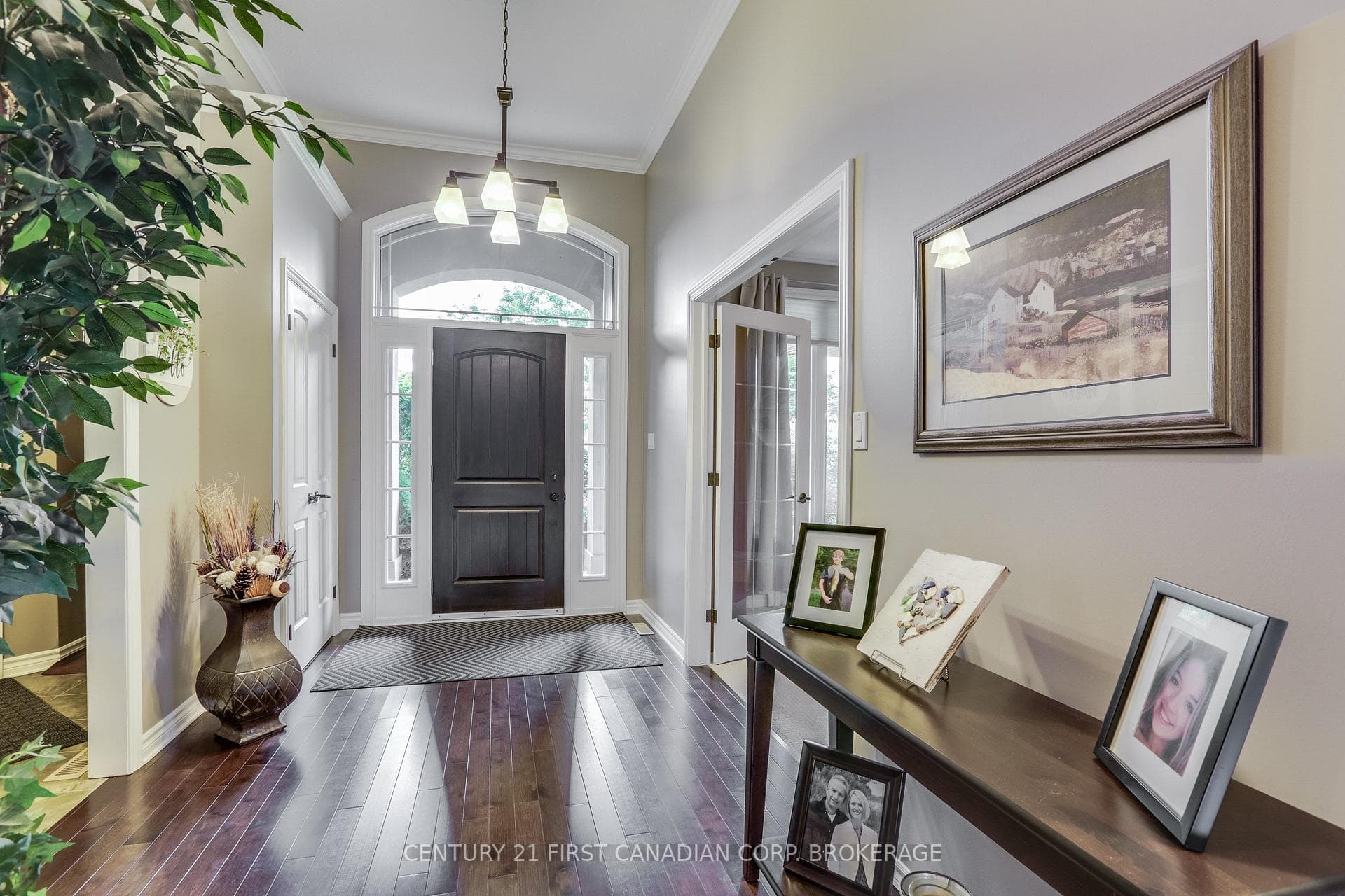 76 Sloan Drive photo 4