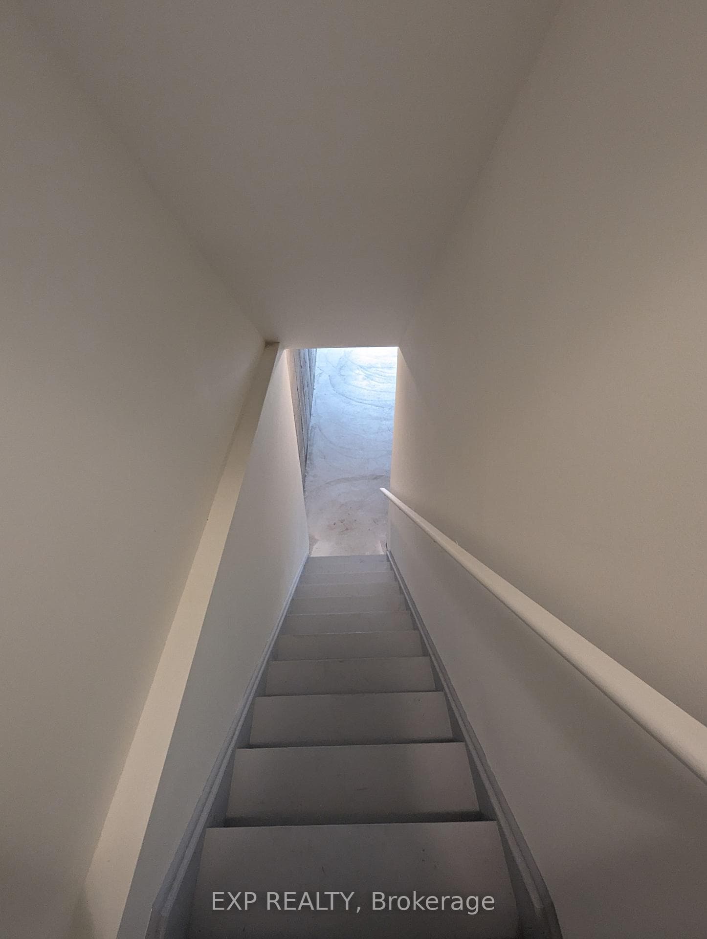 150 Greer Street photo 26