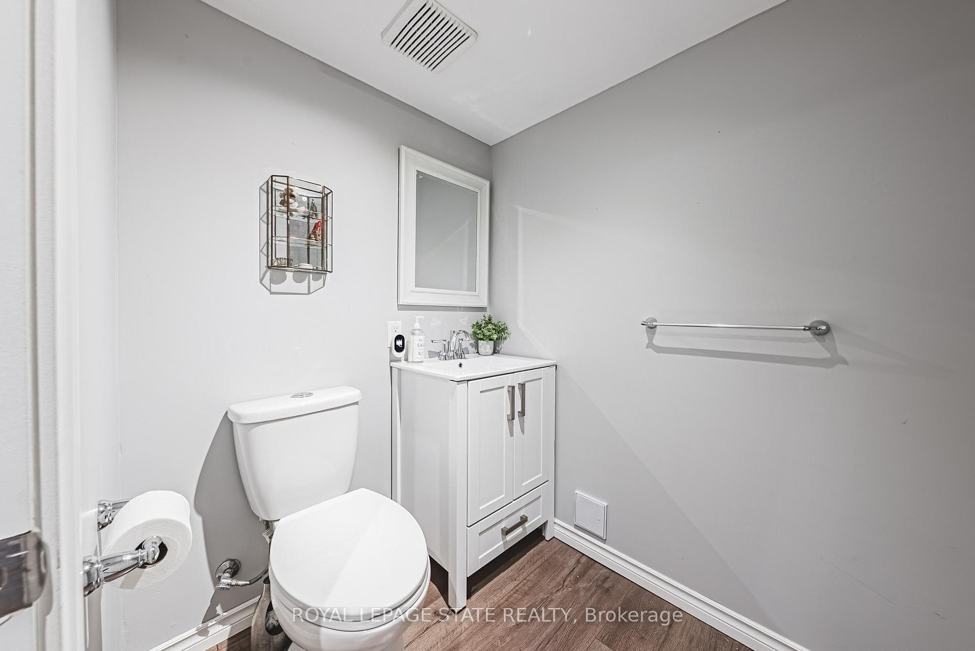 14 Huntingwood Avenue Unit 1 photo 36