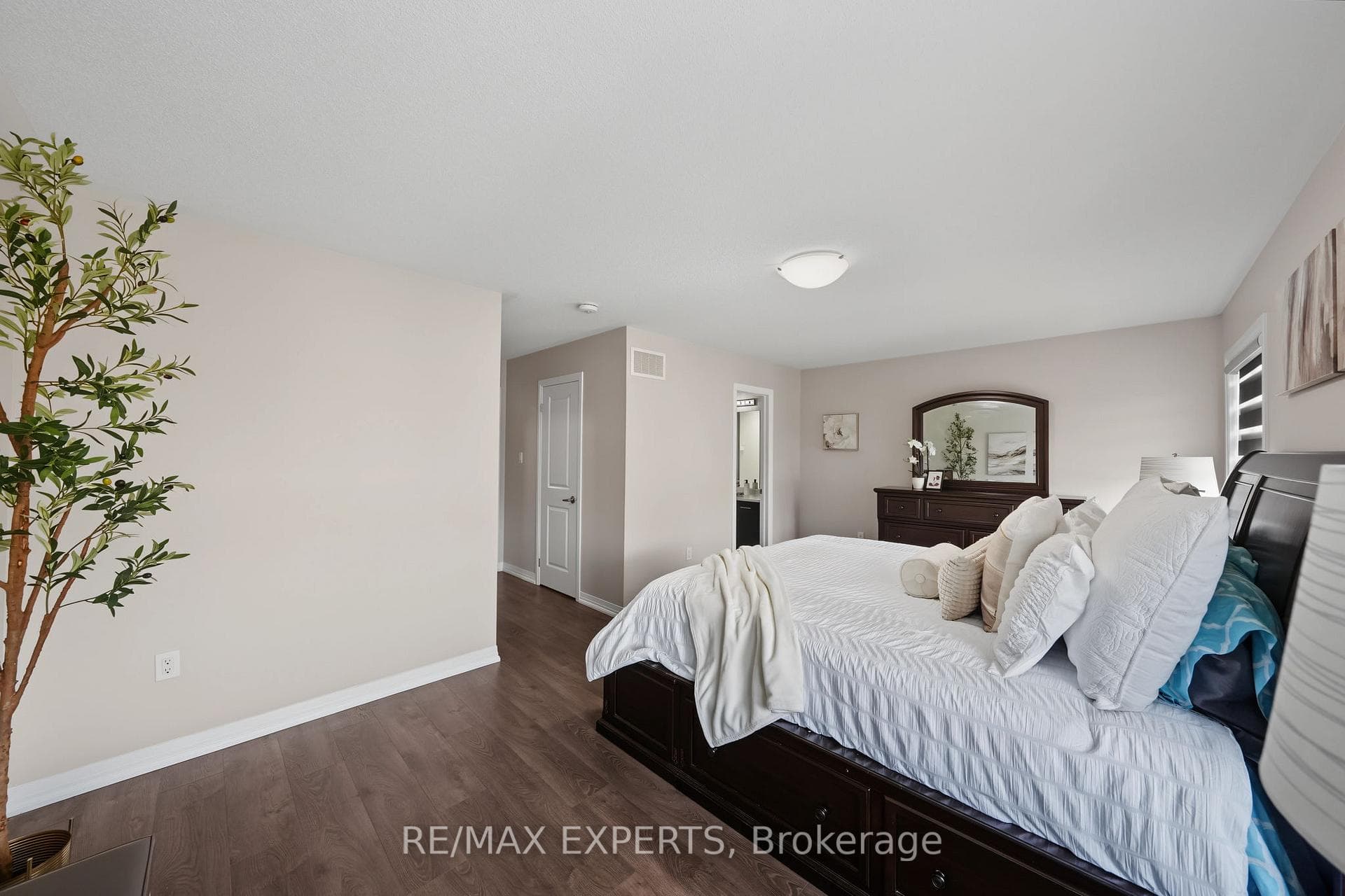 53 Casserley Crescent photo 29