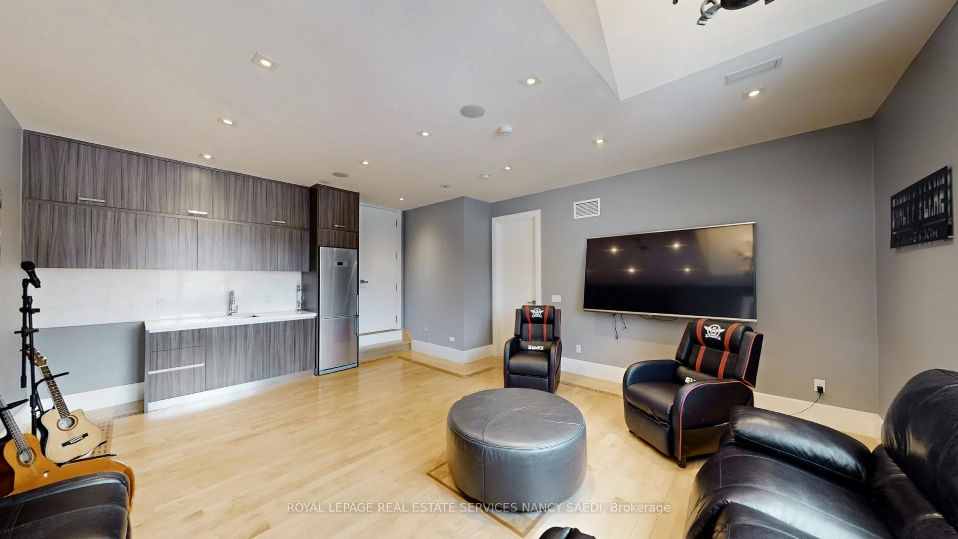 42 Wimpole Drive photo 35