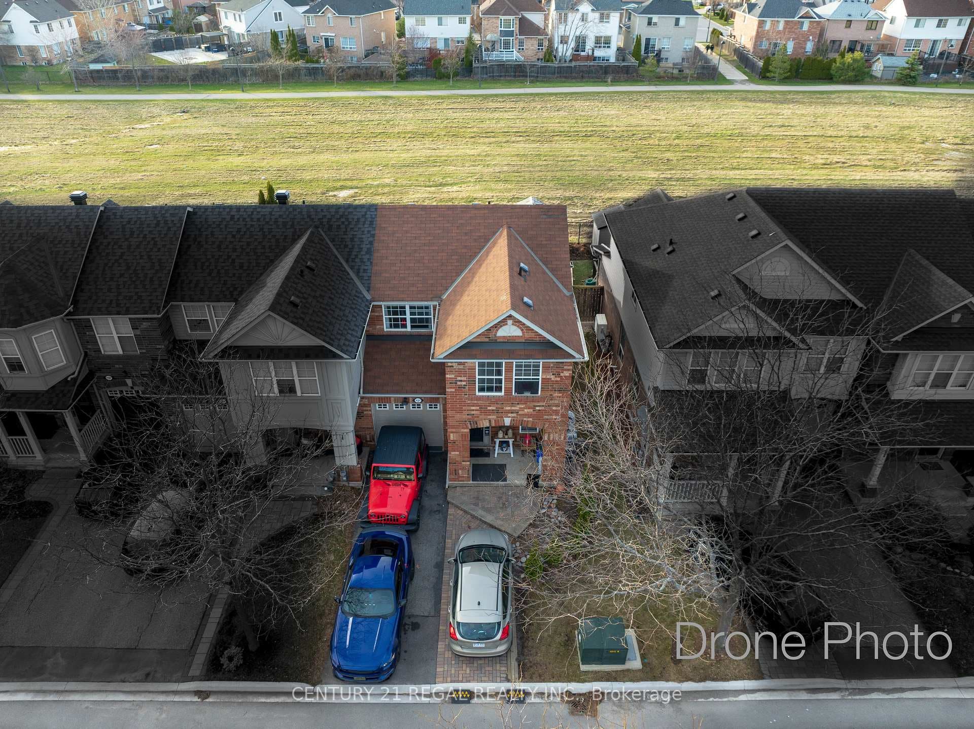 1131 Riddell Crescent photo 39