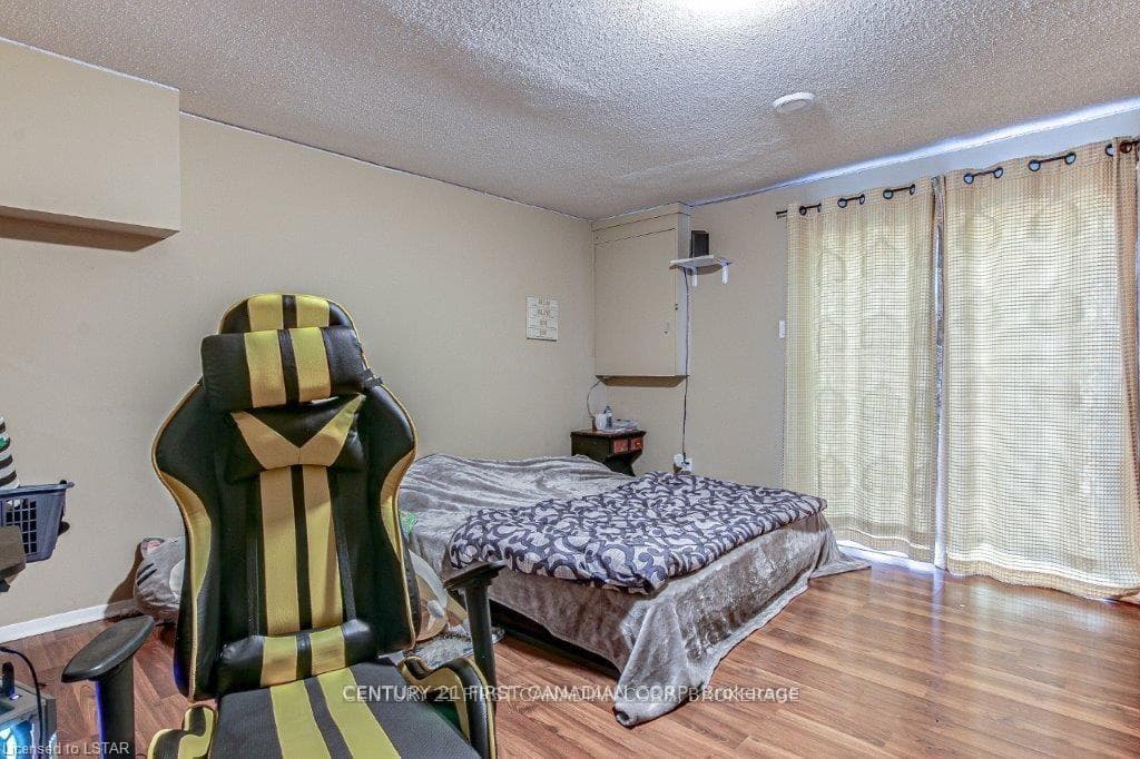 577 Third Street Unit 28 photo 12