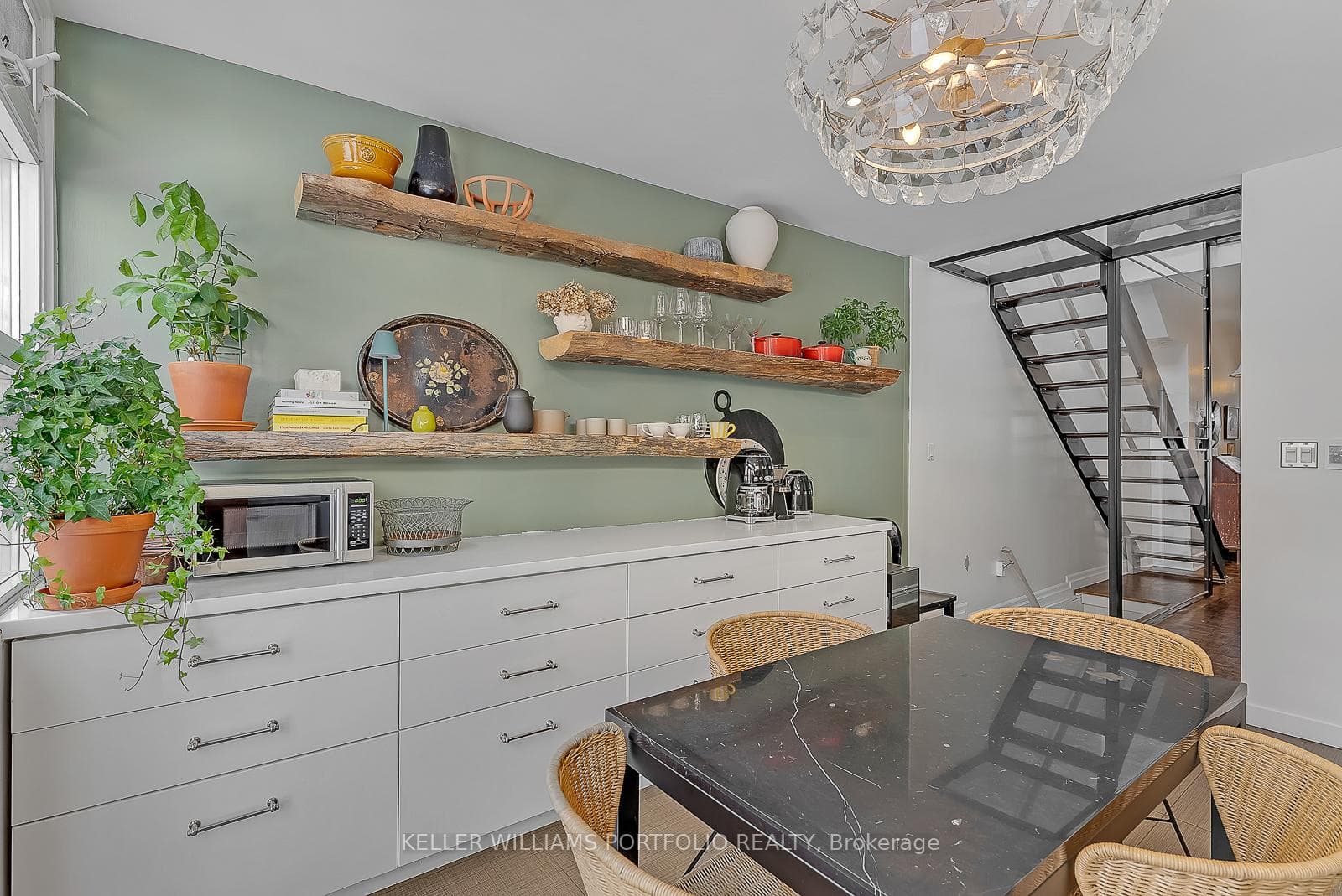 147 Claremont Street photo 19