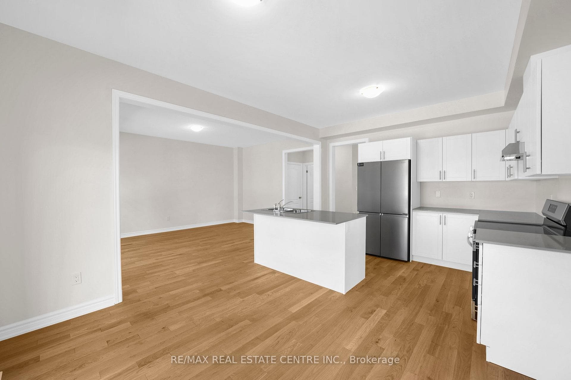 15 LAWRENCE D. PRIDHAM Avenue photo 9