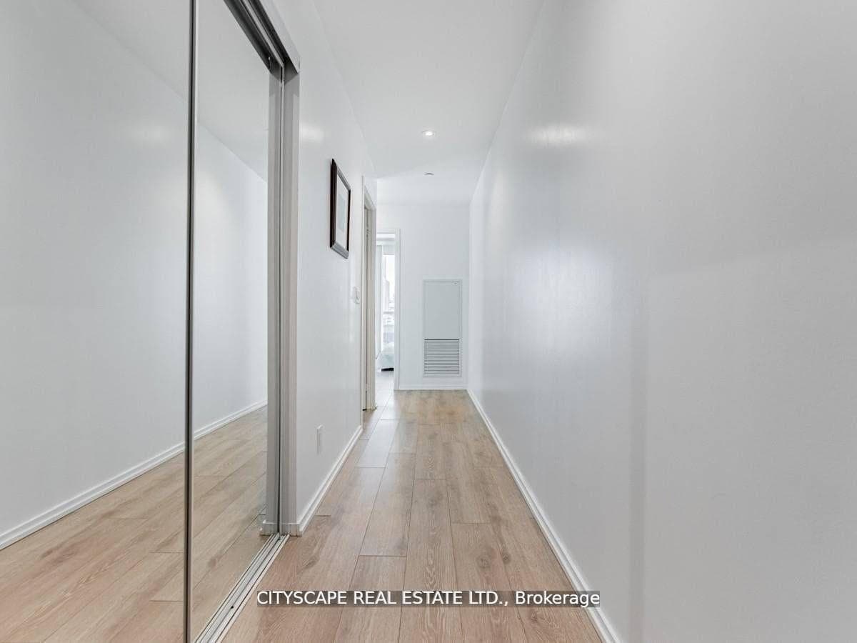 70 Temperance Street Unit 3211 photo 18