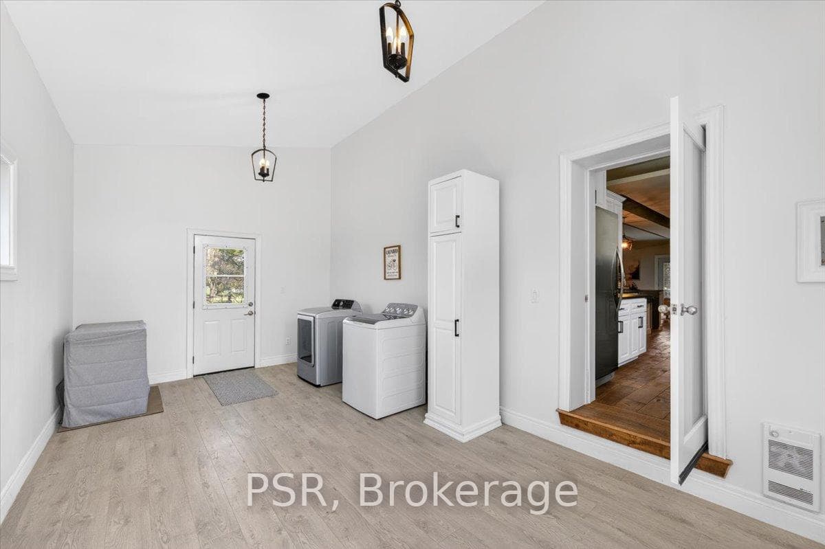 515 Fenel Road photo 16