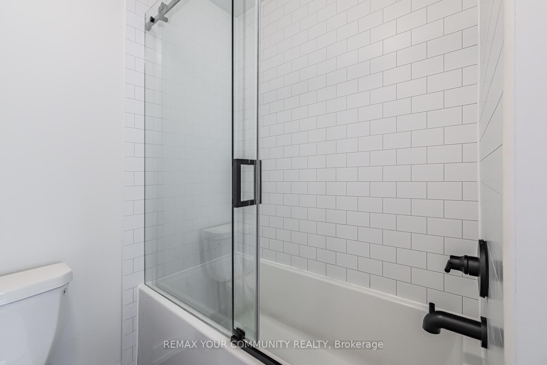 16 Agnes Lane photo 7