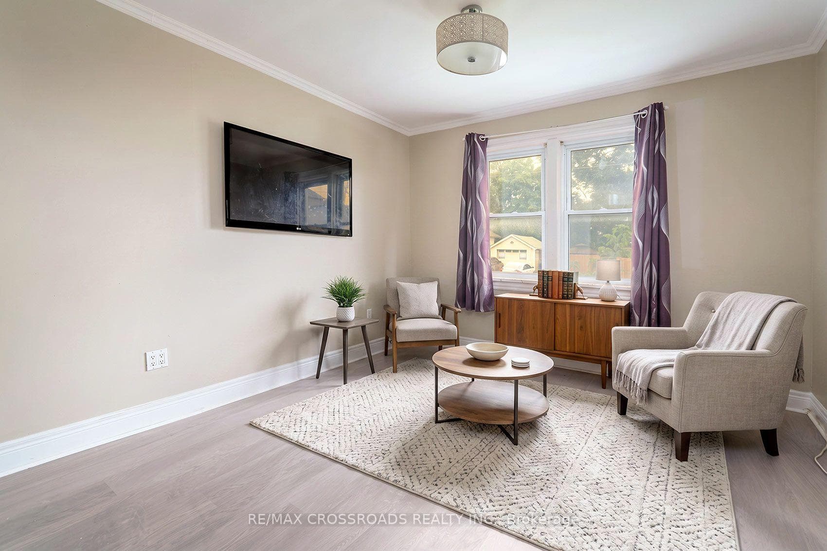 313 Olive Avenue photo 8
