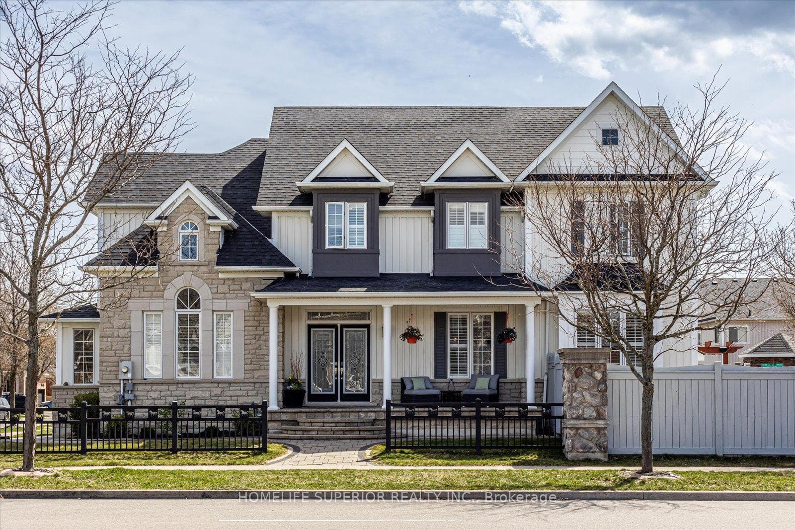 OPEN HOUSE SAT&SUN 1-3