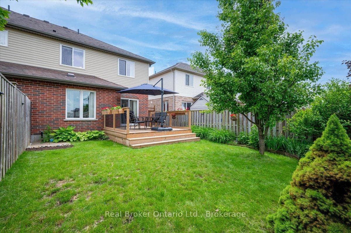 54 Laughland Lane photo 38