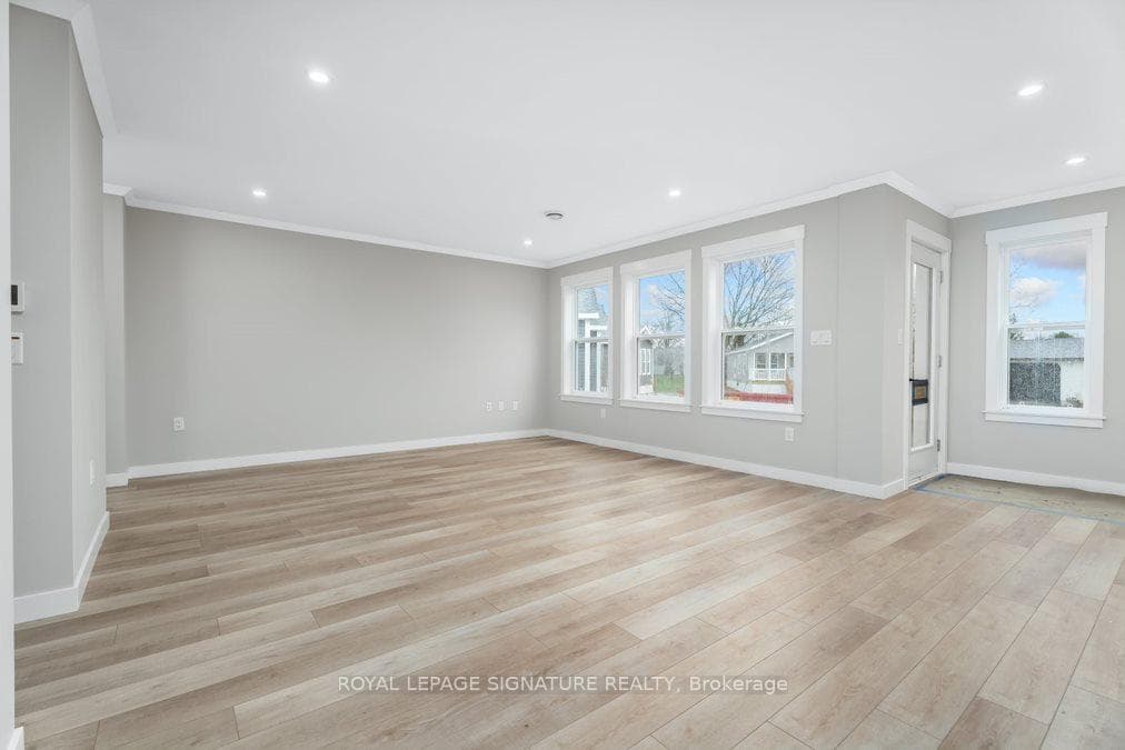 18 Briar Wood Place photo 15